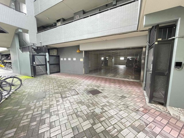 クレストフォルム田町ベイフロントスクエアの駐車場