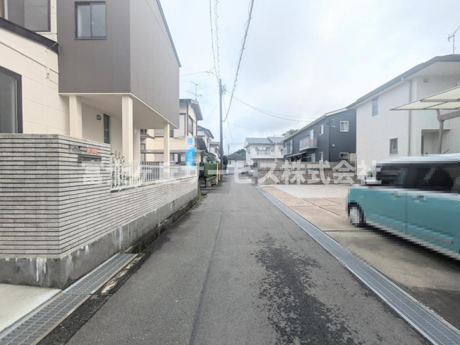 【前面道路含む現地写真】 | 浜松市中央区半田山3丁目 中古戸建て | 前面道路です