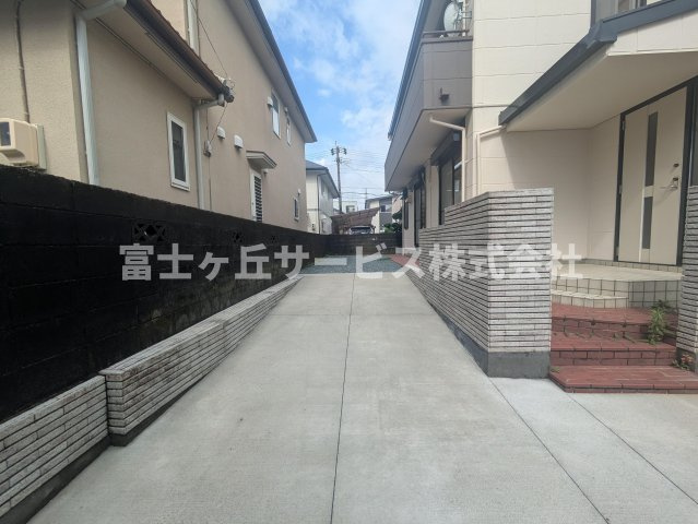 【駐車場】 | 浜松市中央区半田山3丁目 中古戸建て | ２台駐車可能です