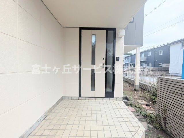 【エントランス】 | 浜松市中央区半田山3丁目 中古戸建て | エントランスです