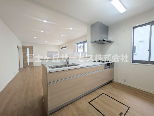 【キッチン】 | 浜松市中央区半田山3丁目 中古戸建て | キッチンです