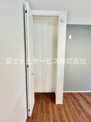 【収納】 | 浜松市中央区篠原町 新築一戸建て | キッチン横の収納です