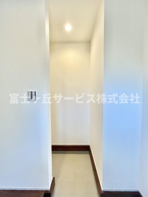 【その他】 | 浜松市中央区篠原町 新築一戸建て | シューズクロークです
