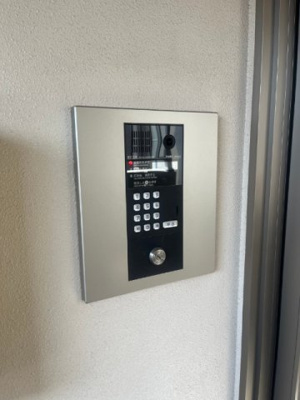 【エントランス】 | コントレイル鶴崎