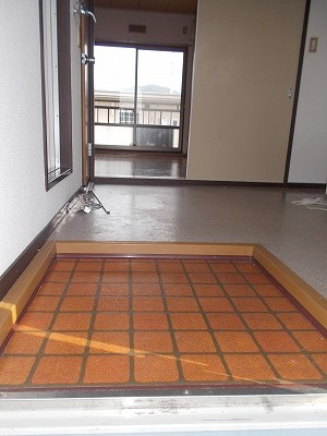 コーポ吉備路 Bの玄関