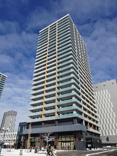 プレミストタワーズ札幌苗穂ＡＱＵＡＧＡＴＥの外観