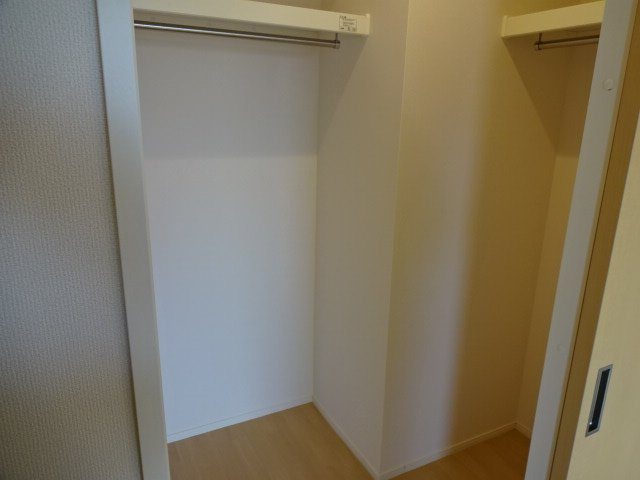 アローネ浅草の収納|クローゼット