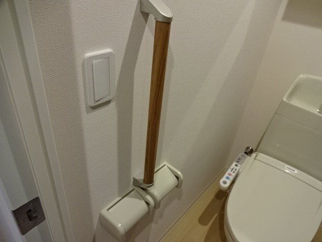 アローネ浅草のトイレ|シャワー付トイレ