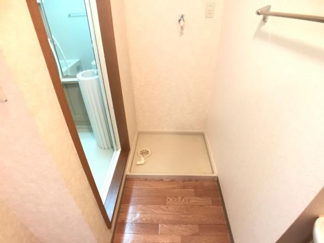 クローバービルのその他|洗濯機置場