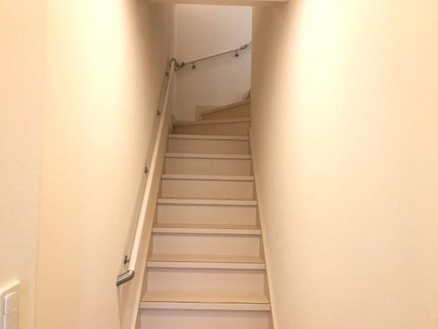 モンヴェールの内装|階段