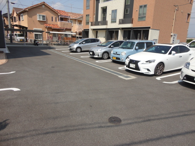 フュルネの駐車場
