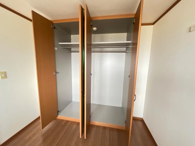 プラムコートの収納|クローゼット