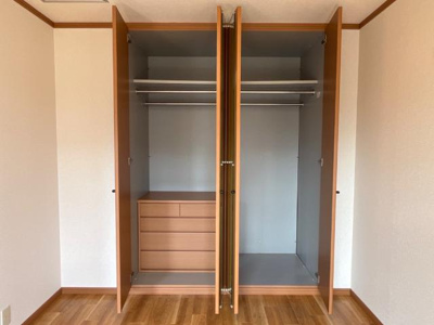 【収納】 | ディアコーポＳＵＺＵＫＩ | クローゼット