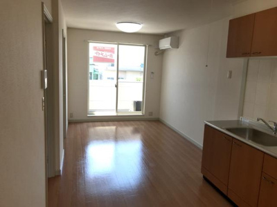【居間・リビング】 | レジデンス向野 | リビング