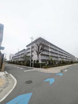大宮平和台マンションA棟の外観