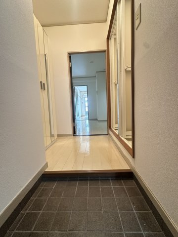 柴田ビルの玄関