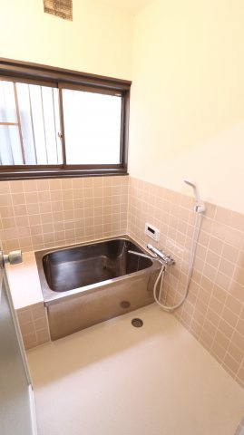 旭が丘３丁目戸建の浴室