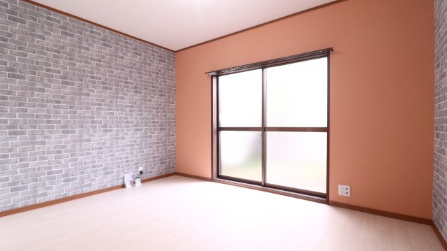 旭が丘３丁目戸建の居間・リビング