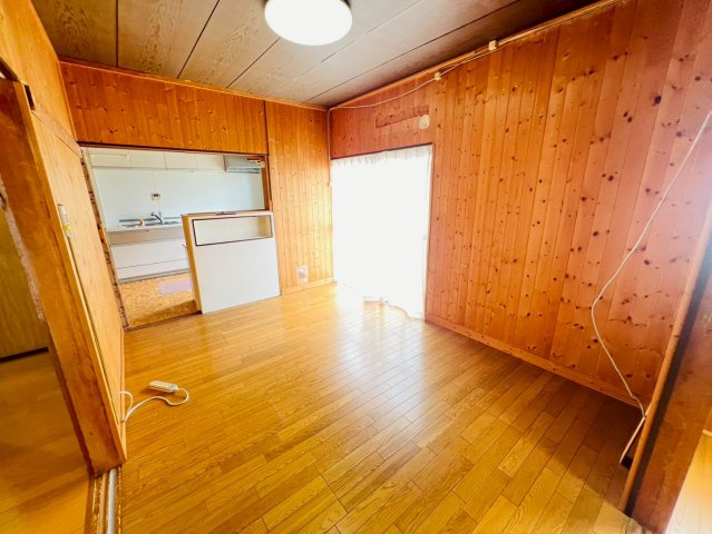 玉津町今津戸建の内装