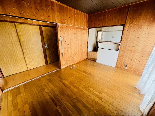 玉津町今津戸建の収納