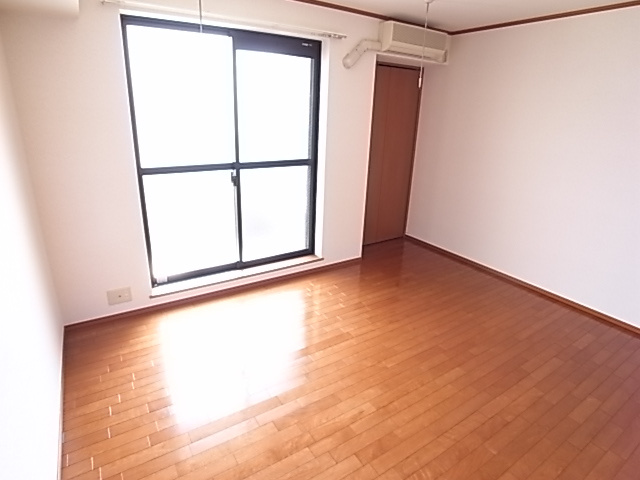コンフォート宮本町の寝室