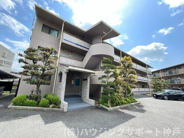 ブルーシャイン桃山の外観