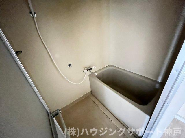 ブルーシャイン桃山の浴室