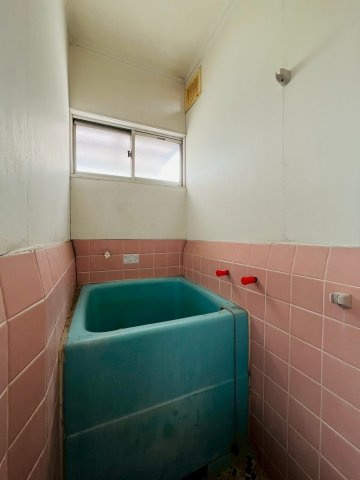 西舞子２丁目戸建の浴室