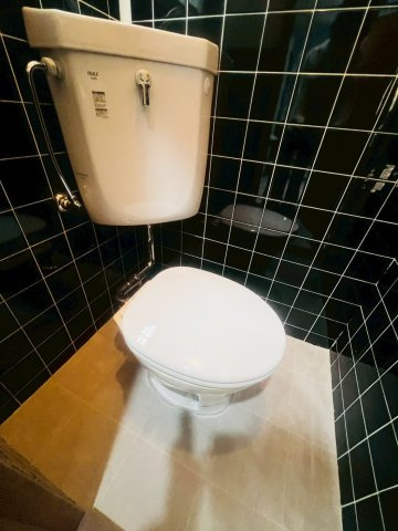 大町3丁目貸家のトイレ