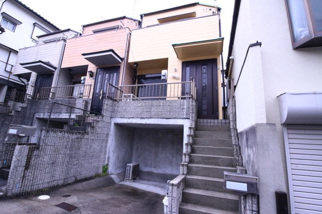 塩屋台3丁目貸家