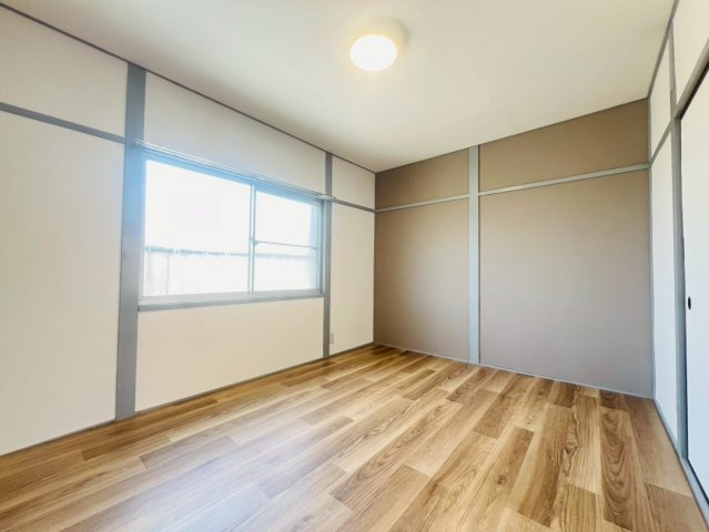 東野町貸家の居間・リビング