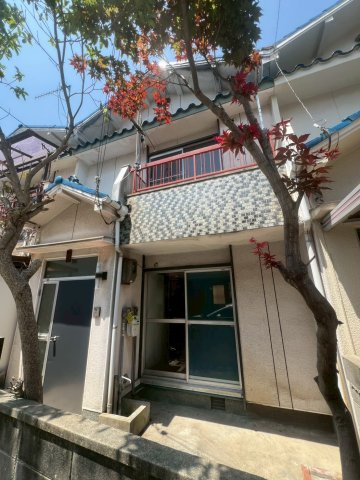 東野町貸家の外観