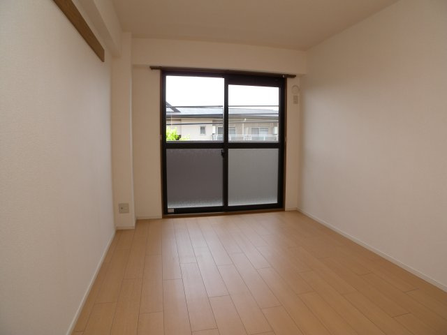 ポレール伊川２の寝室