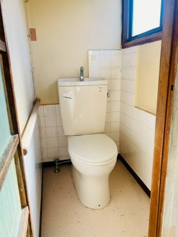 塩屋町字南谷貸家のトイレ