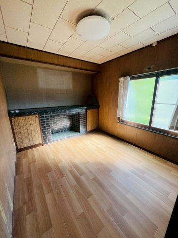 塩屋町字南谷貸家の居間・リビング
