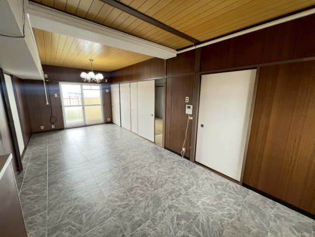 朝霧住宅のロビー