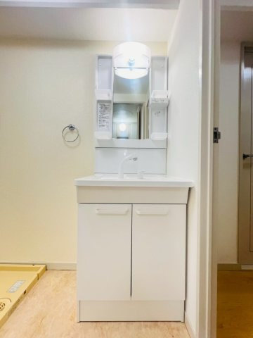 ガーデンハイツ桃山台壱番館の洗面所