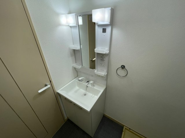 ガーデンハイツ桃山台壱番館の洗面所