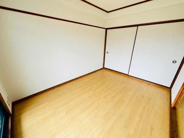 ガーデンハイツ桃山台壱番館の寝室