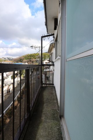 コウノカルチャーのバルコニー