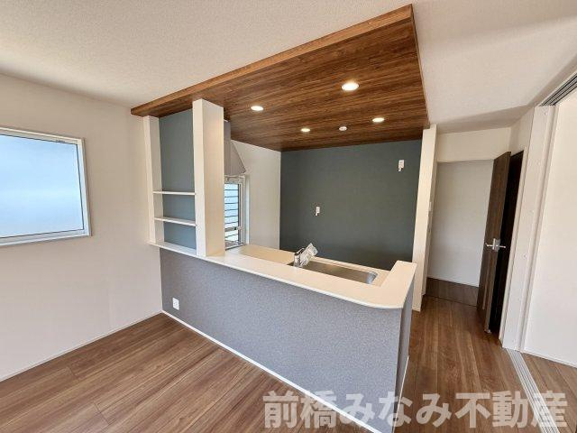 【新築平屋】前橋市総社町植野　４号棟(全４棟)　ブルーミングガーデン　新築建売分譲のキッチン|キッチンでお料理をお楽しみください
