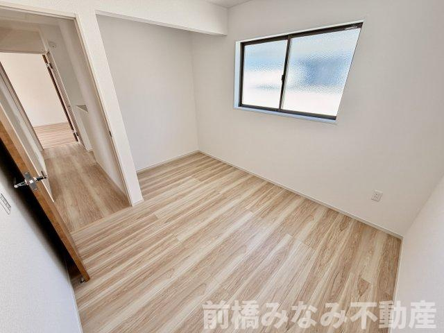 【新築】前橋市北代田町2期　３号棟(全３棟)　アーバンスタイル　新築建売分譲の洋室|個人の部屋や寝室として使える洋室です