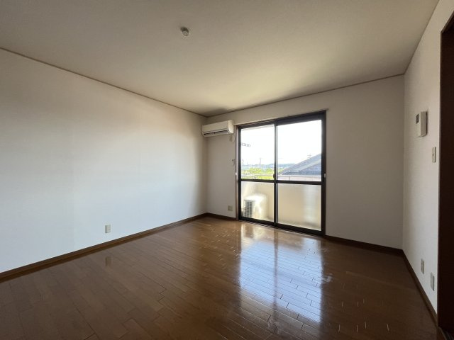 ジュネスKの居間・リビング