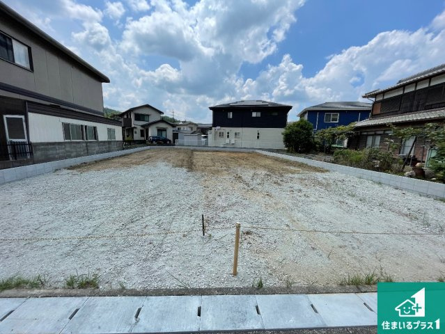 ★南丹市園部町小山西町一本木　新築一戸建ての外観|周辺は落ち着いた街並みの住宅地！子育てがしやすい住環境です！まだ未完成ですが、現地でしかわからない事もございます。是非一度ご覧ください。