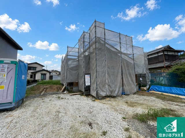 南丹市園部町小山西町一本木　新築一戸建ての外観|現在建築中！落ち着いた街並みで新生活を始めることが出来そう！周辺の物件も併せてご紹介させて頂きます！
