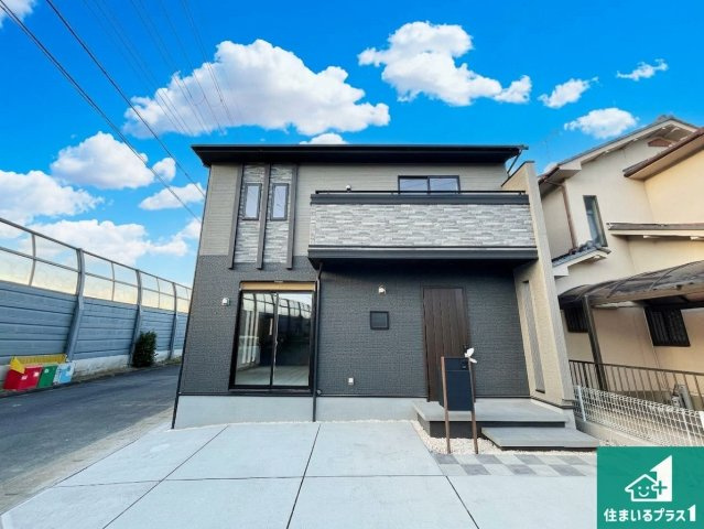 大津市秋葉台　新築一戸建ての外観|安心の10年保証！外観を美しく保ち、雨水で汚れを落とします！