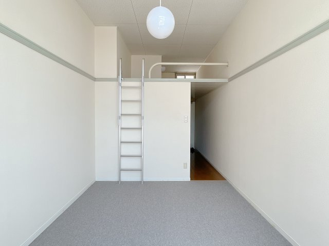 Wood Bellの居間・リビング|※別のお部屋のお写真です※
