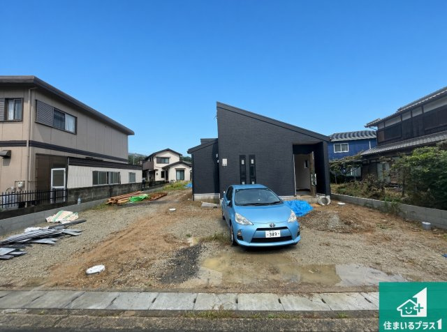 南丹市園部町小山西町一本木　新築一戸建て