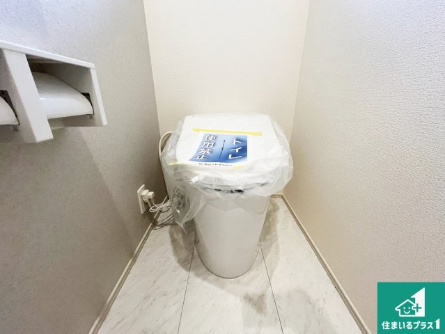 大津市秋葉台　新築一戸建てのトイレ|1・2階の2ヶ所にあるので、朝の忙しい時間の順番待ちもなく、深夜の利用にも大変便利です。