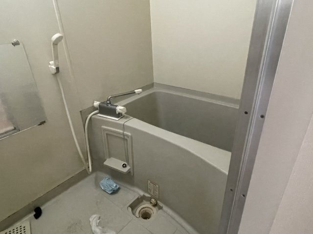 クレールシャトー吉田　B棟の浴室